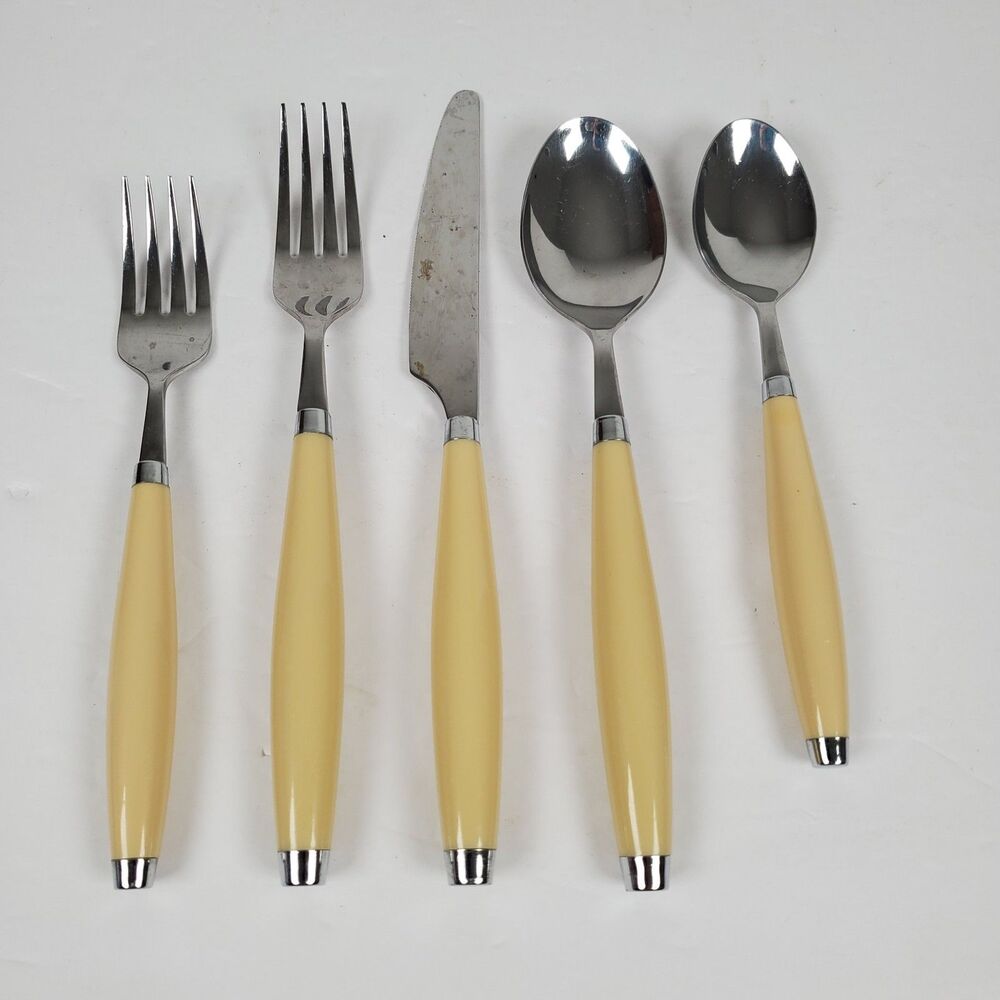 Fiesta Flatware 5pc PLACE SETTING Round Handle Ivory